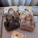 Crafted to Perfection: Leather Hand Bag with a Luxe Touch