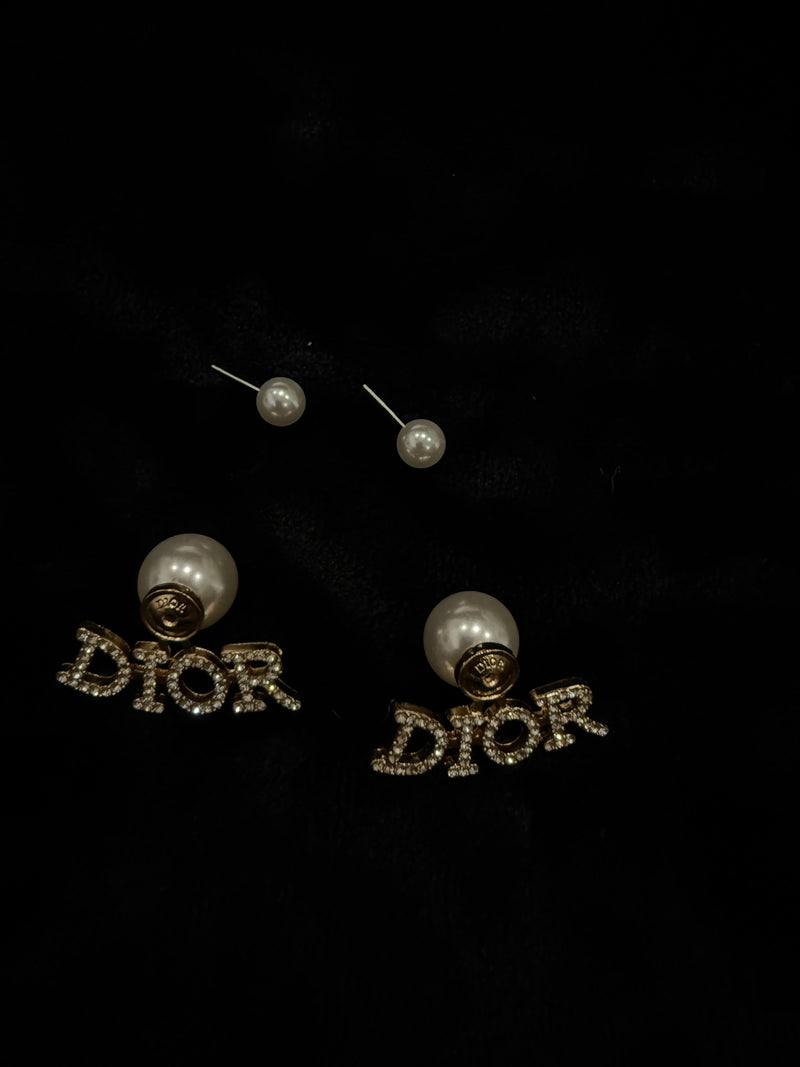 D!0r pearl diamond earring with gift bag and box