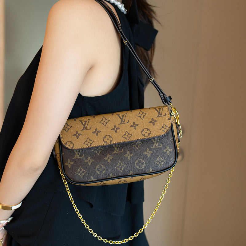 Luxury-Inspired Crossbody Bag with Gold Chain Strap
