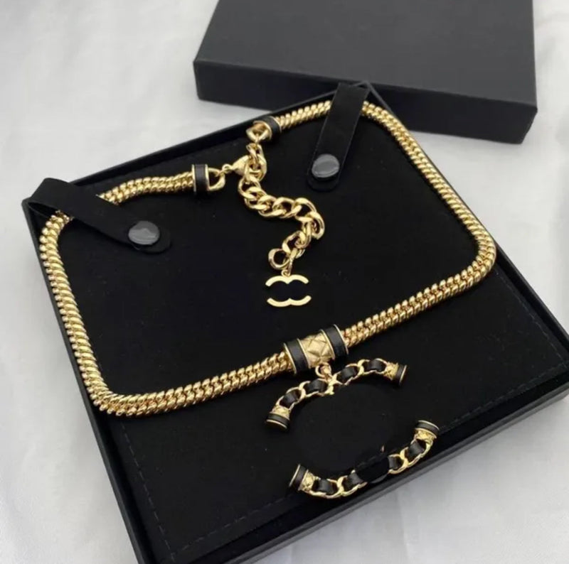 Fashion Designer Necklace Pendant